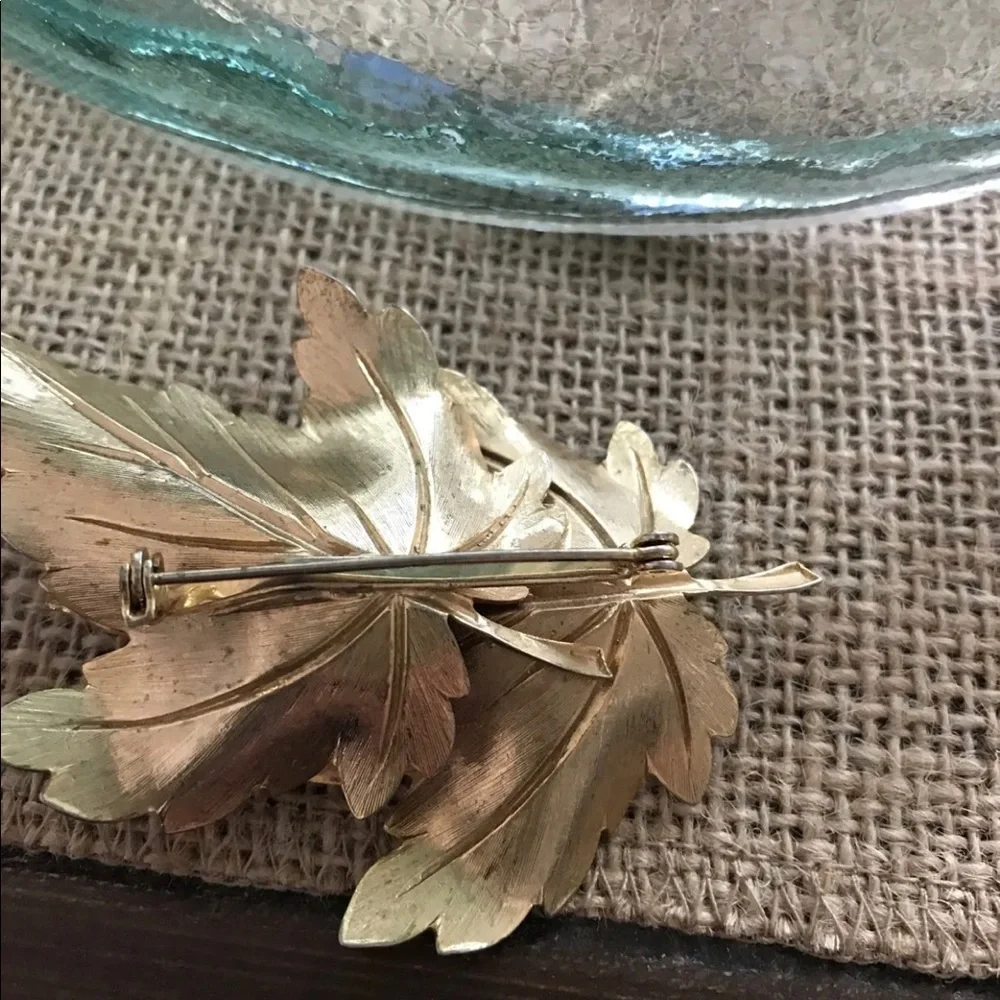 Vintage Double Maple Leaf Gold Tone Brooch
